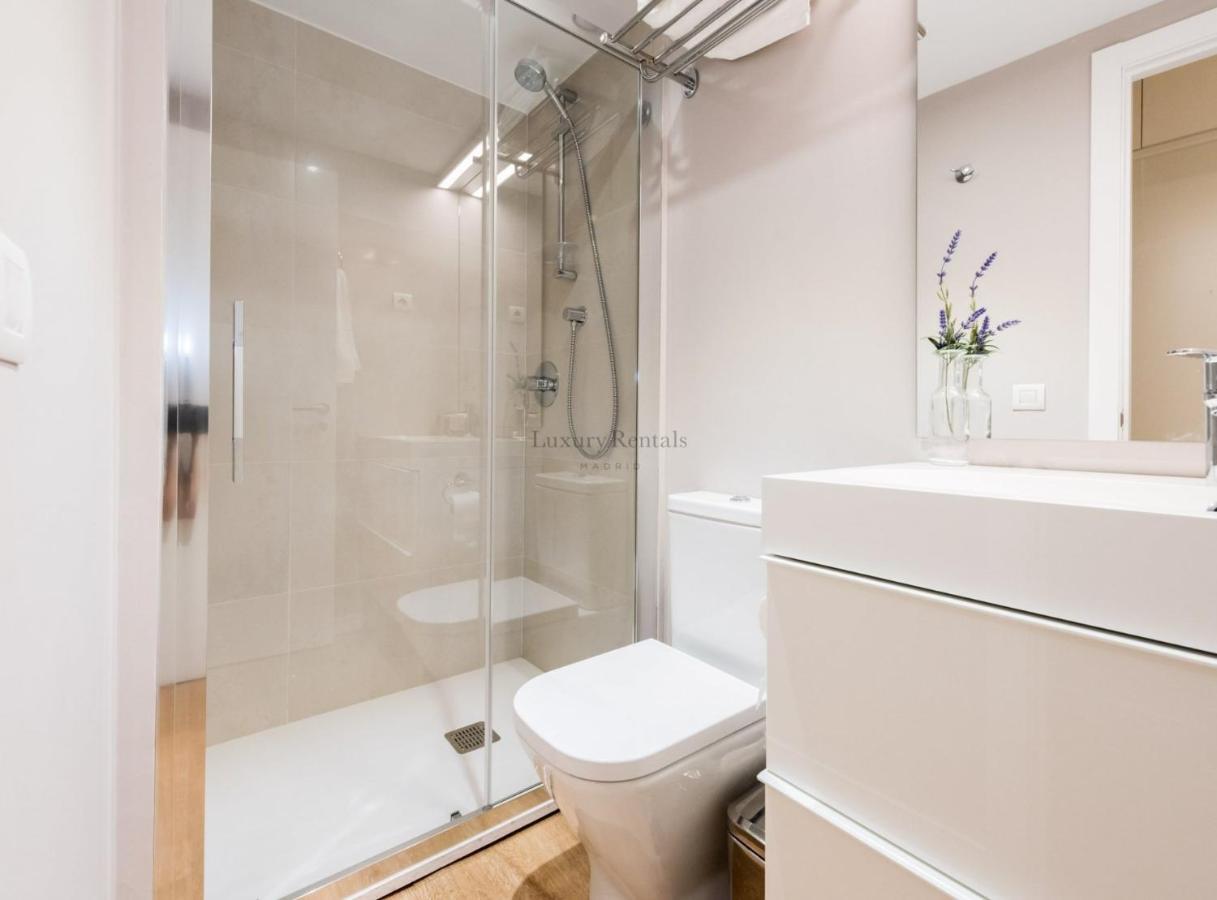 Opera I Apartment Madrid Bagian luar foto